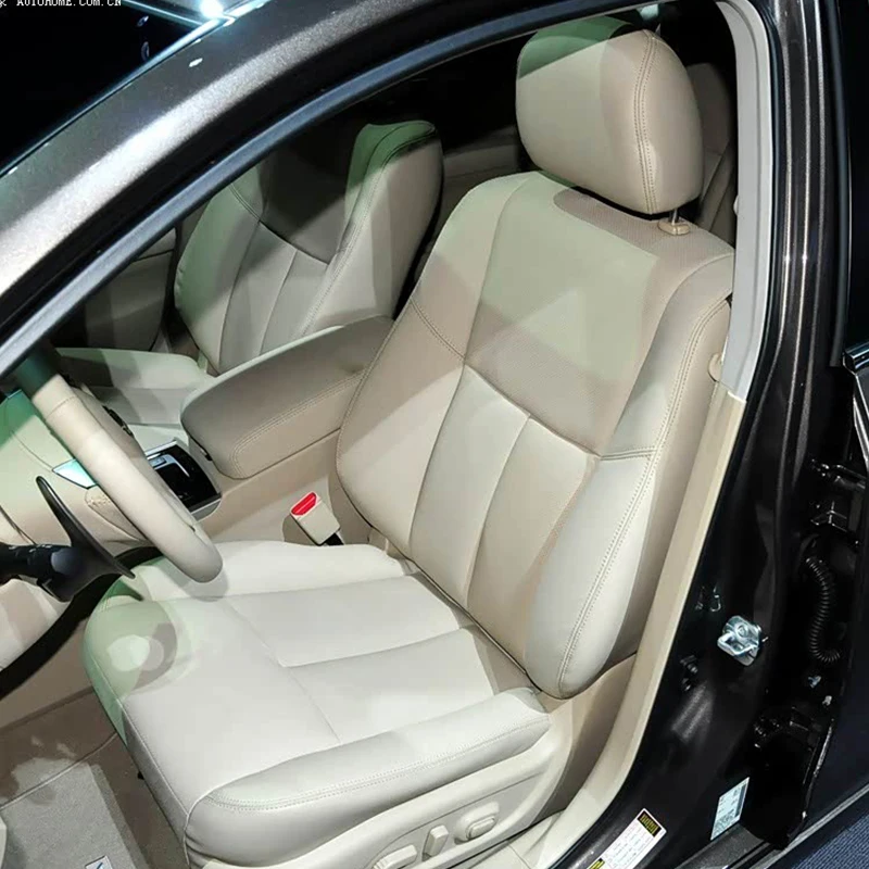 

Custom Fit Car Accessories Seat Covers 5 Seats Top Leather for 2007-2025 Nissan Altima Sedan S SL SV SR Platinum Edition