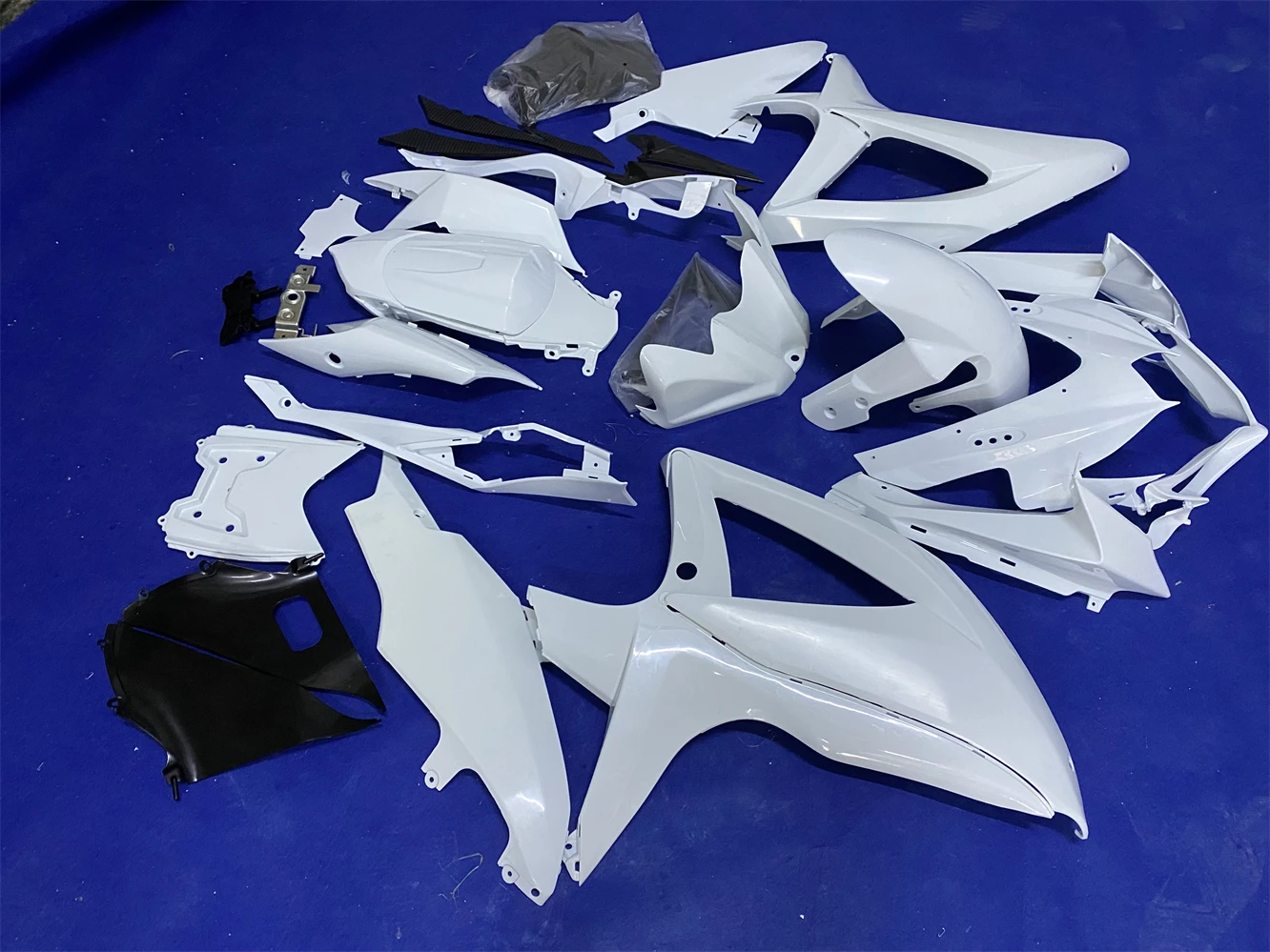 Motorcycle fairing for GSXR600 08 09 10 years GSXR750 2008 2009 2010 K8 K9 K10 Small R Medium R fairing is not painted