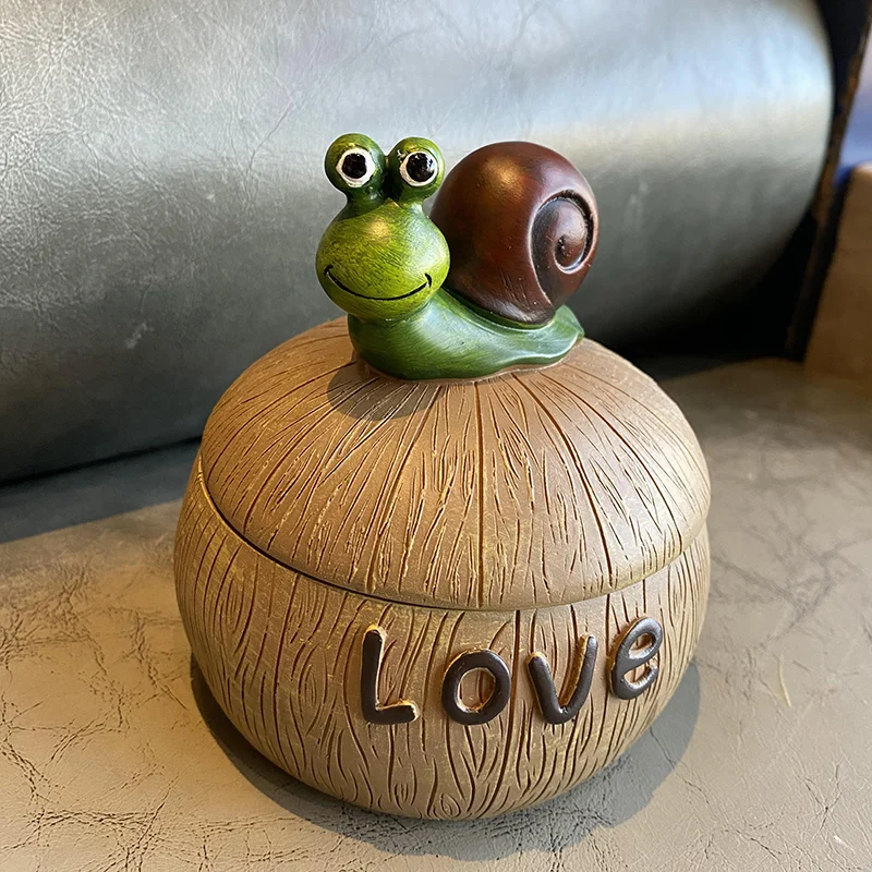 

Creative Ashtray with Lid High-end Niche Cute Personalized Resin Home Living Room Office Ashtray Funny Ashtray