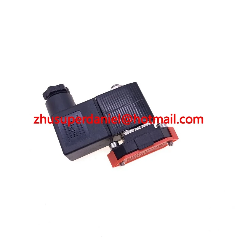 2pcs/lot genuine 1089070212 electromagnetic valve SOLENOID VALVE 24/DC