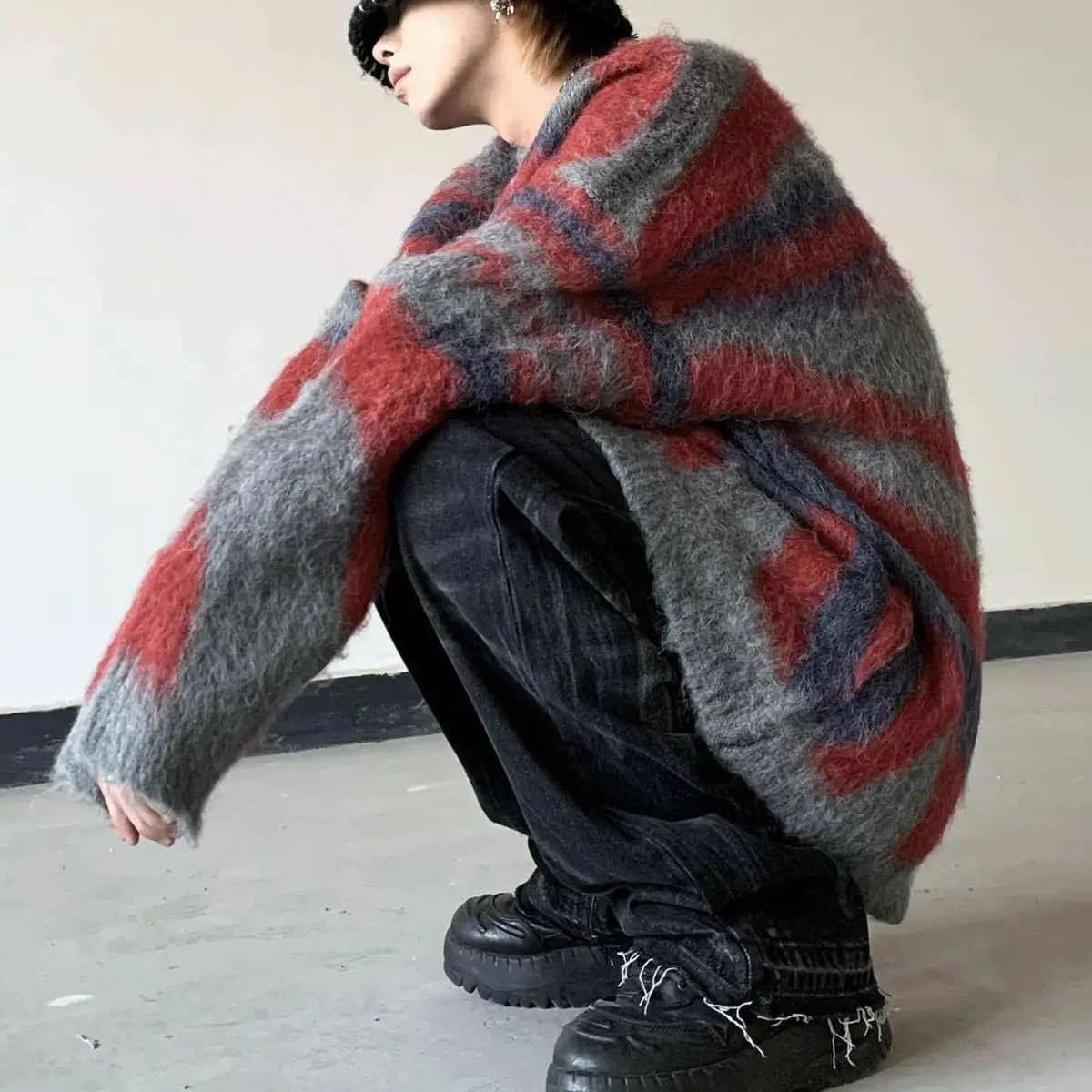 

New Loose Fashion Wear Men Lazy Wind Winter Street Mohair Color Blocking Irregular Stripes Gradient Sweater Knit Sweater Ins Men