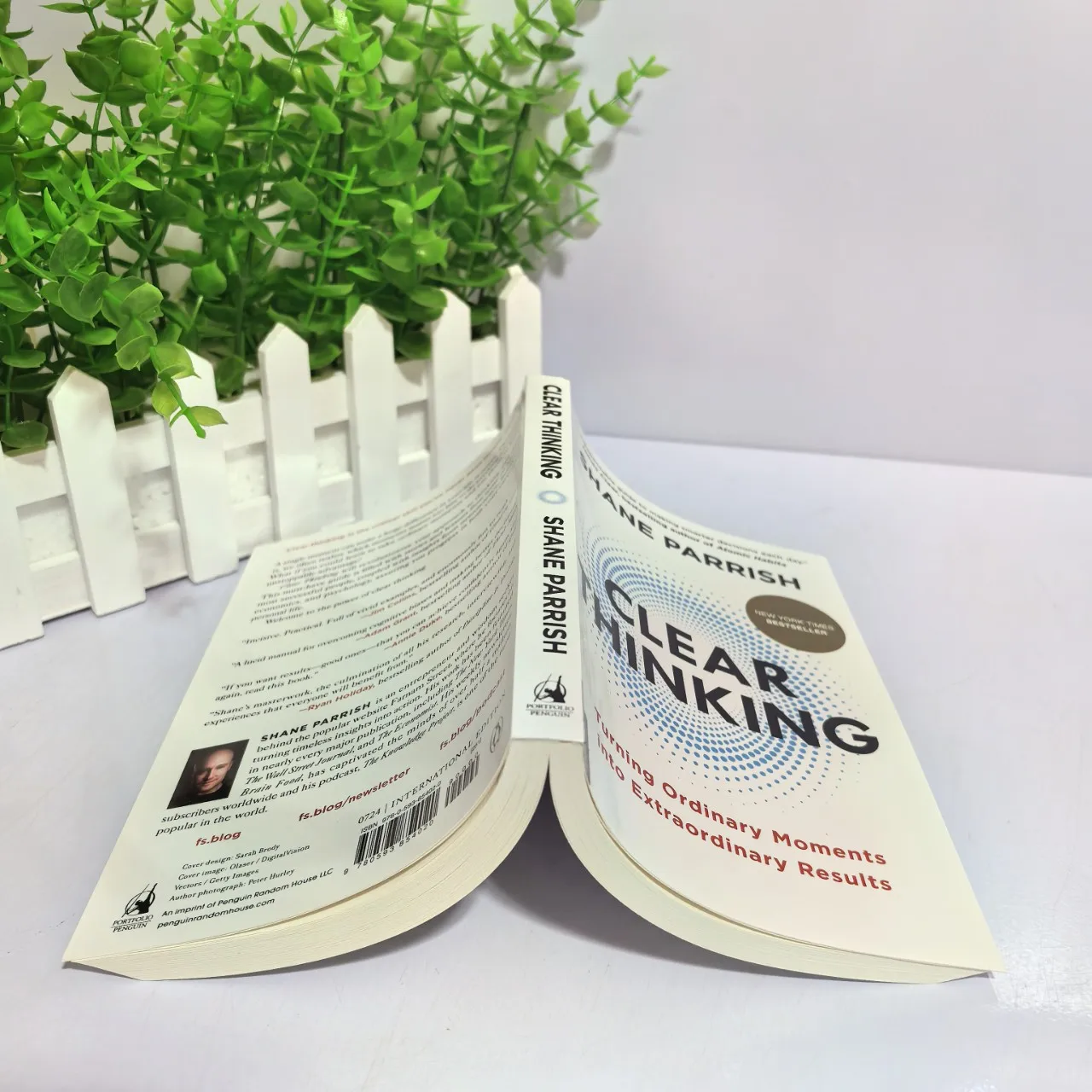 Clear Thinking Turning Ordinary Moments Into Extraordinary Results Paperback Book English