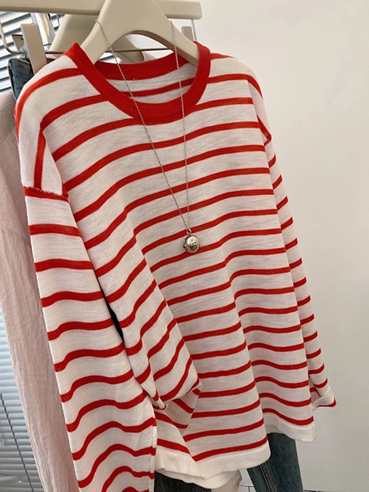 

Striped Design Ice Silk Knitted Long Sve round Ne Loose Women's T-irt Faionable Agel Commute Sle Korean Version