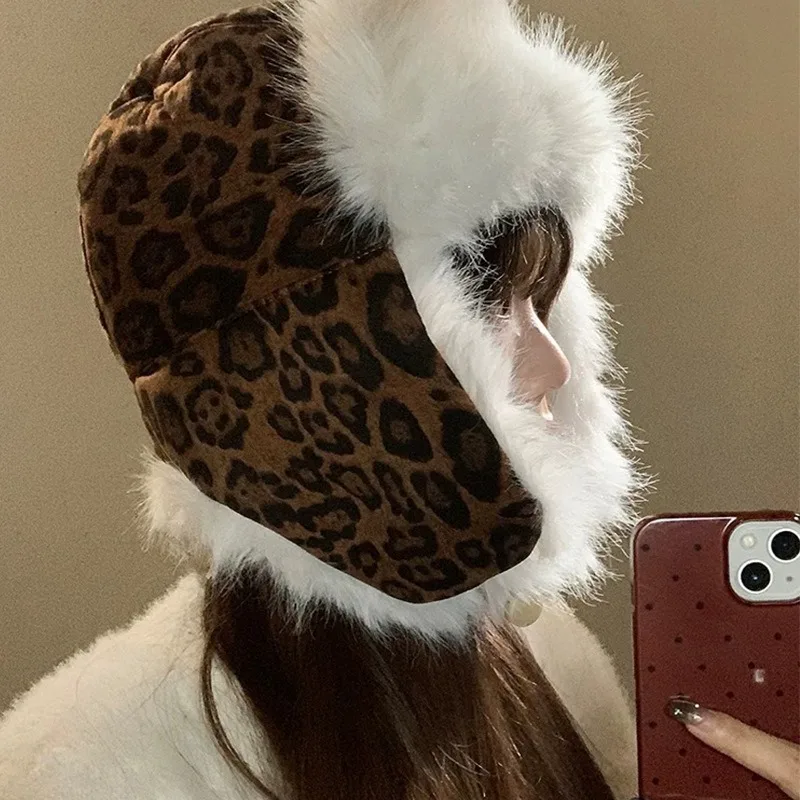 Winter Velvet Thickened Leopard Print Lei Feng Hat Personalized Suede Ear Protection Windproof Russian Cap for Men and Women