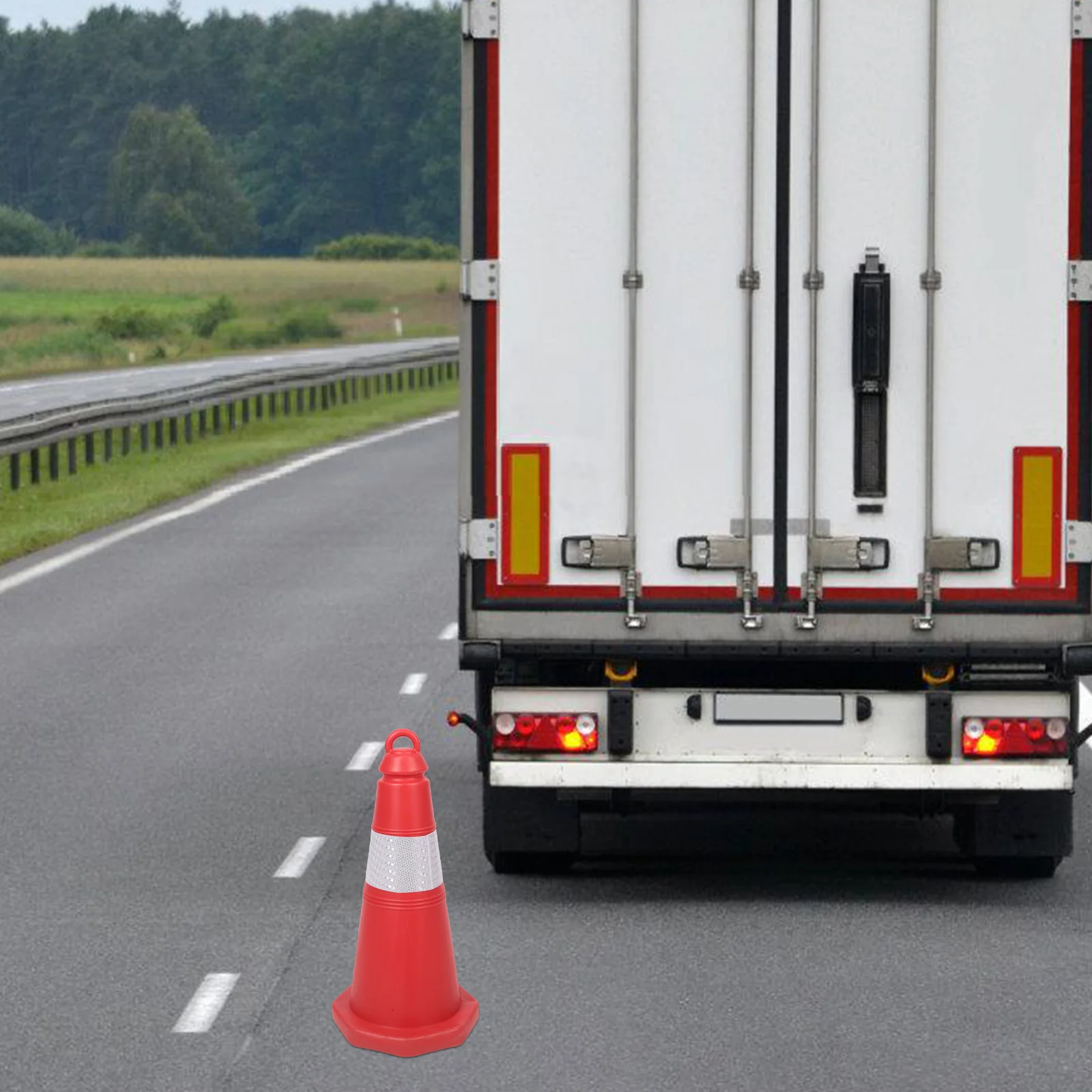 

Reflective Traffic Cone Large Durable Plastic Safety Barrier Outdoor Road Construction Safety Cone Traffic Sign