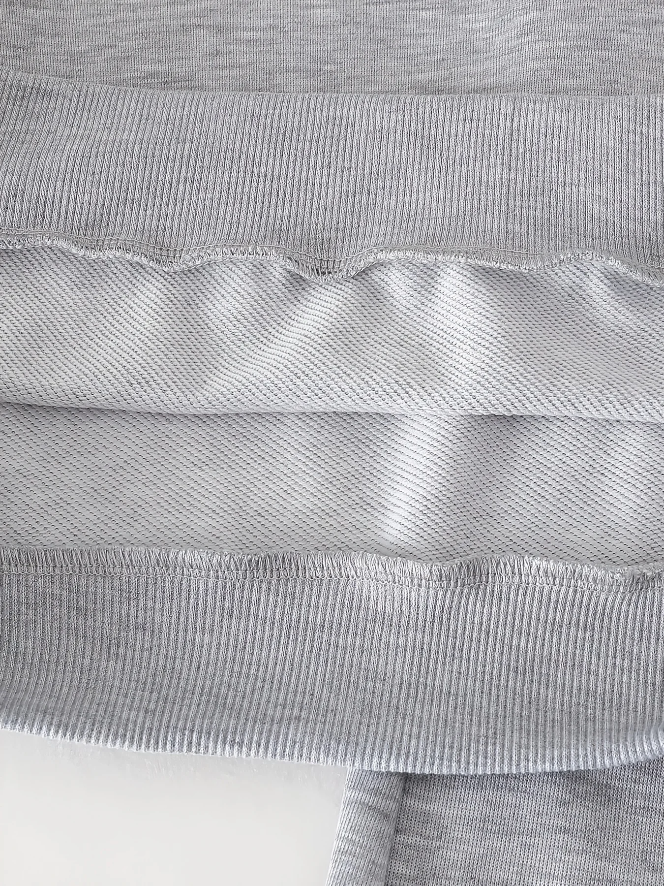 Mädchen-Herbstoutfit: Graues und schwarzes, mit Schleifen verziertes, langärmeliges Oberteil mit Rundhalsausschnitt und weit geschnittener Hose, zweiteiliges Set, geeignet für Chi. – Detail 6