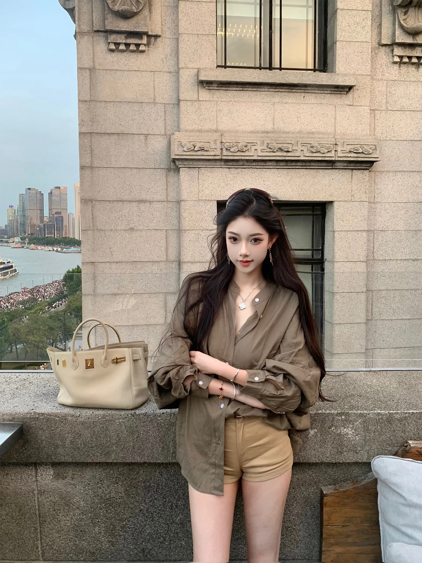 

Seoul Old Money J Studio Long Sve Loose Fit Breathable Skin-Friendly irt Two Colors Meat Concealing Slimming Drapey Ve...