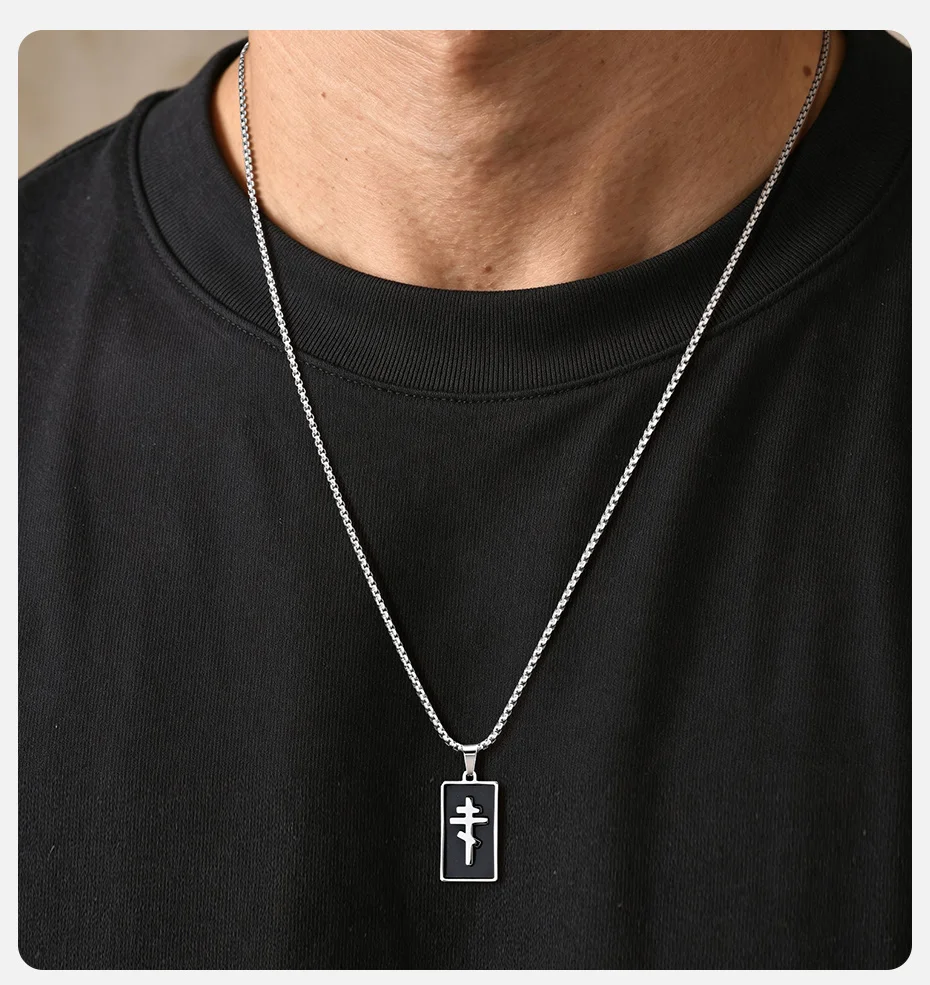 Vnox Herren Orthodoxes Kreuz Dogtag Halskette, Edelstahl Schwarz Emaillierter Religiöser Anhänger mit Kastenkette, Christliches Gebetsgeschenk für Ihn – Detail 2