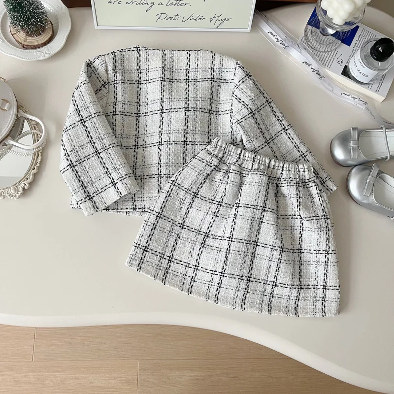 

2025Autumn New Girls' Elegant Coat and Short Skirt Round Neck Plaid Skirt Set