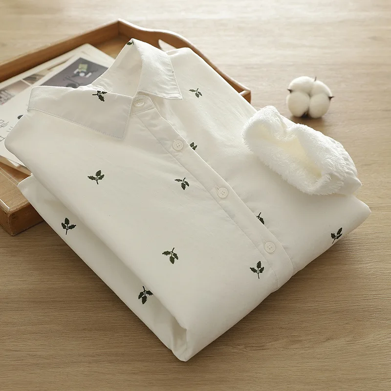 

[Ready Stock] High Quality Women 100% Cotton Yarn Blouse Shirt Leaf Warm Fleece Thickened White Shirts Women's Top