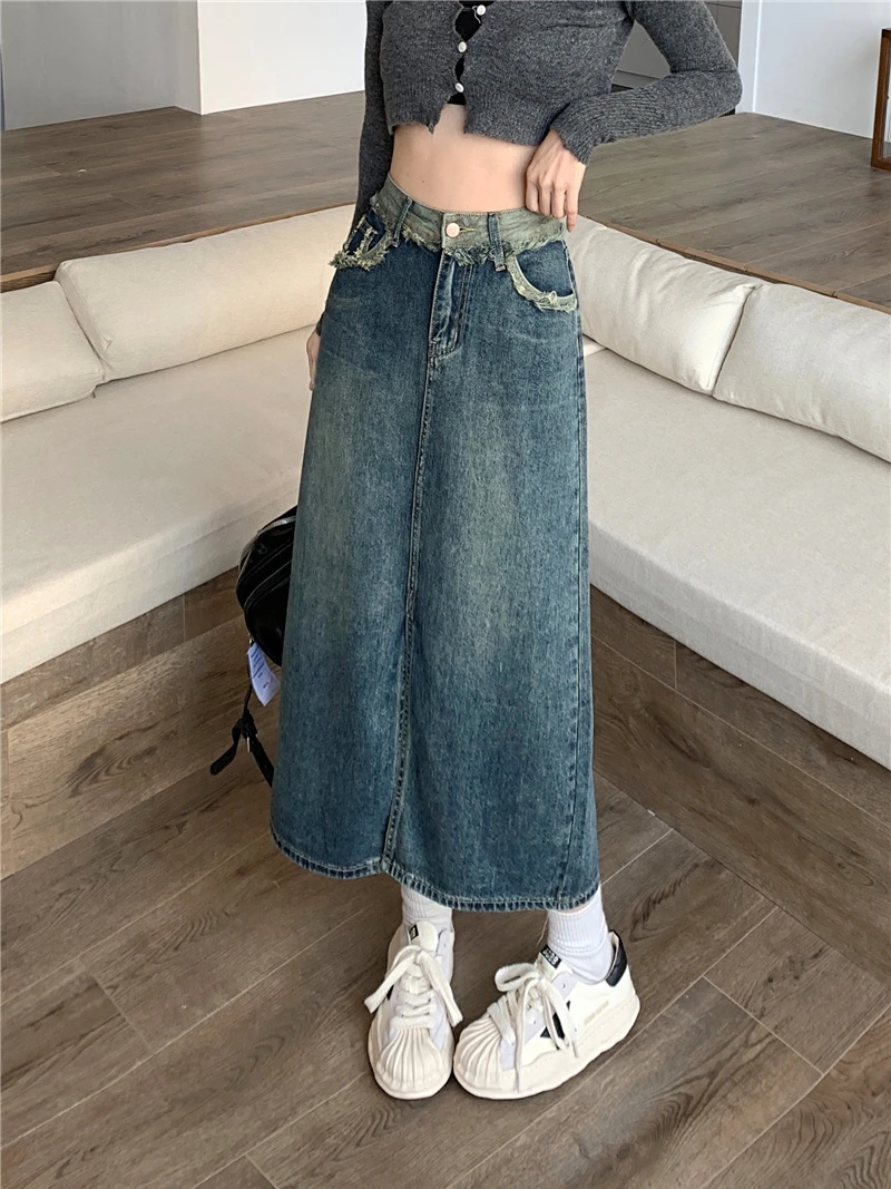 Hochgeschnittener A-Linien-Jeansrock mit Schlitzen und Ausgefranstem Saum Vielseitiger Übergrößen-Langrock für Damen mit Schlankmachendem Design