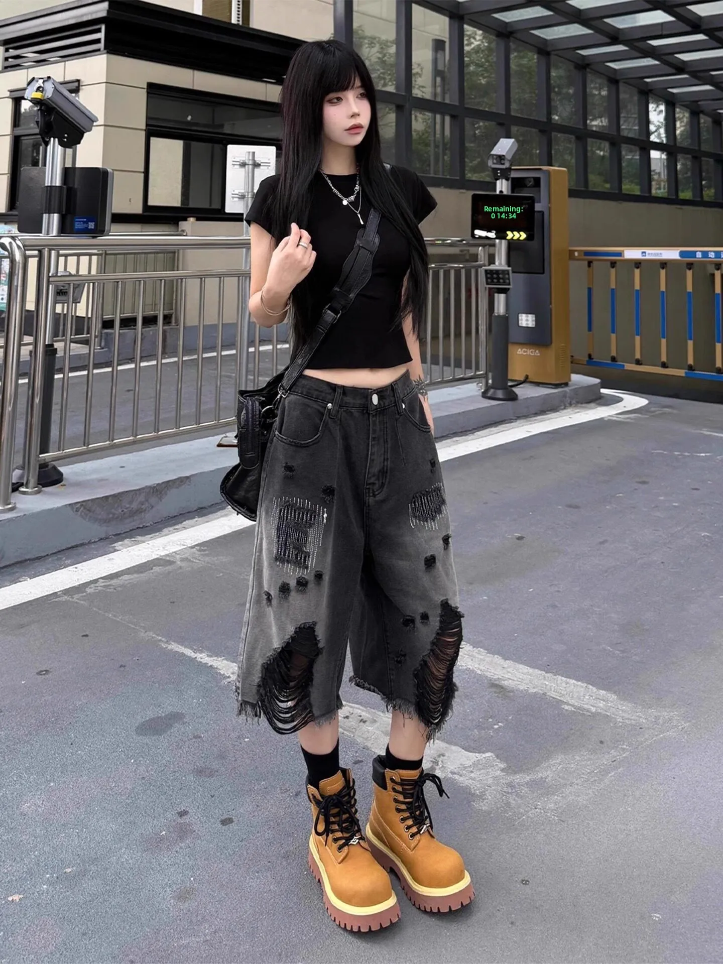 Washed Gradient Black Grey Ripped Denim Shorts Men's American High Street Wide Leg Frayed Hem Poor Man's Straight Tube Pants