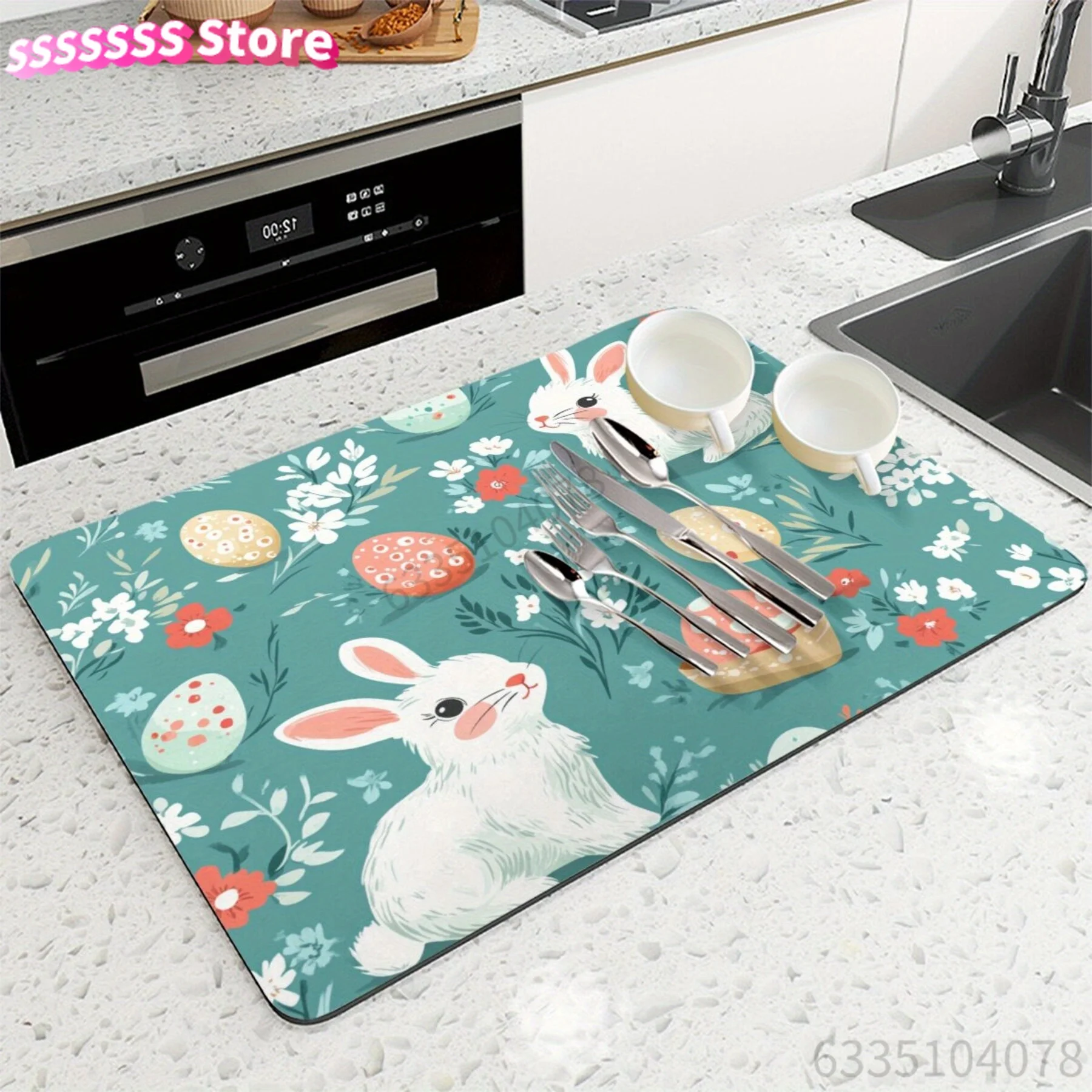 Lightweight and bendable, you can easily roll it up or hang it up to dry after use.