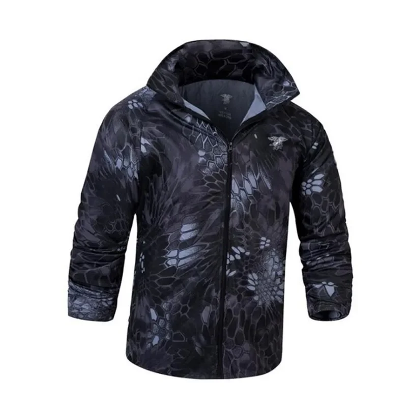 Outdoor Riding Sports Breathable Quick Dry Sunscreen Men Hiking Climbing Fishing Camouflage Thin Skin Windbreaker Coat