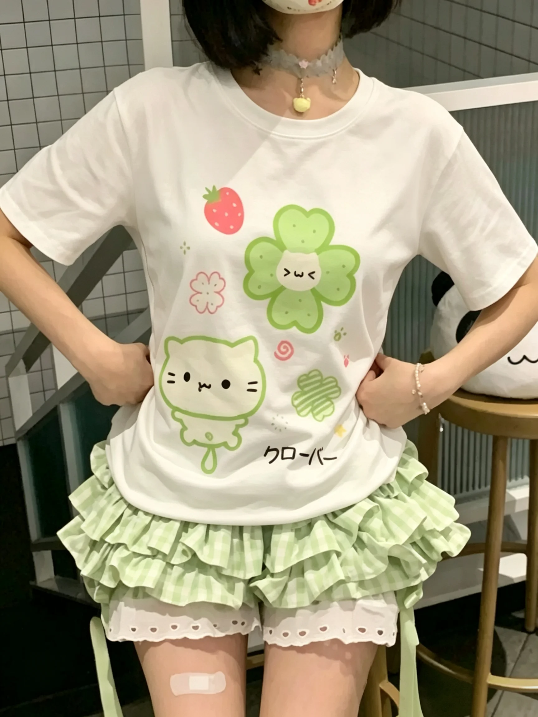 2026 Pastel Green Kawaii Cat Four-leaf Clover T-shirt Japanese Text Strawberry Graphic Summer Casual Loose Women Tops