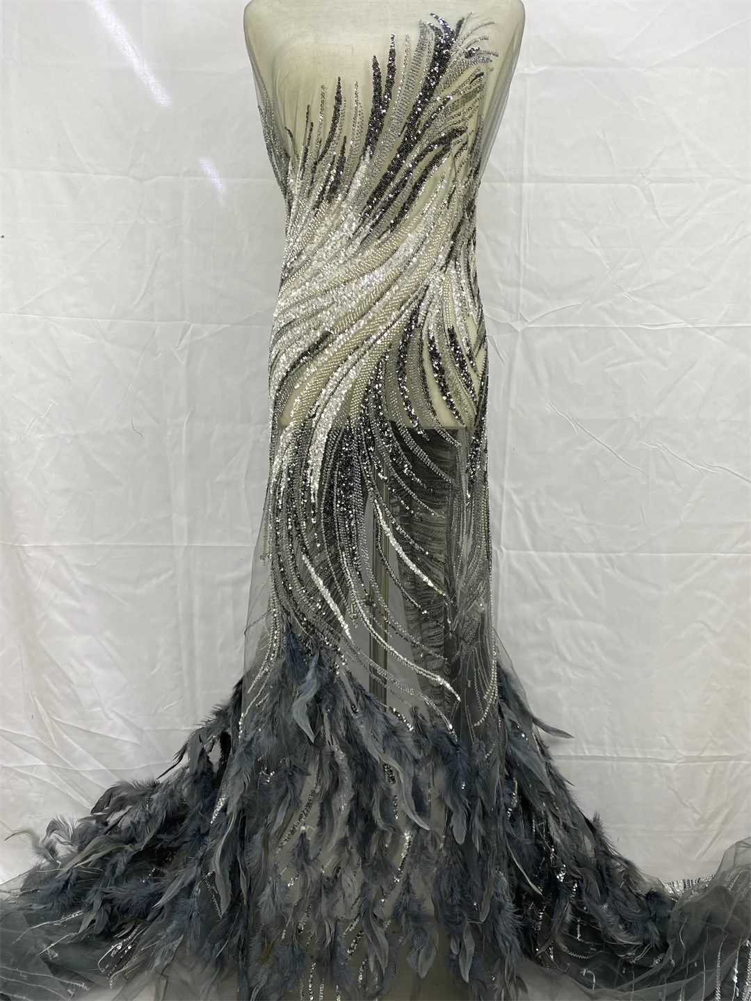 

High Quality Nigerian African Lace Fabric 2026 Royal Blue Sheer Fabric Beaded Sequins Embroidery for Women's Evening Party Dress