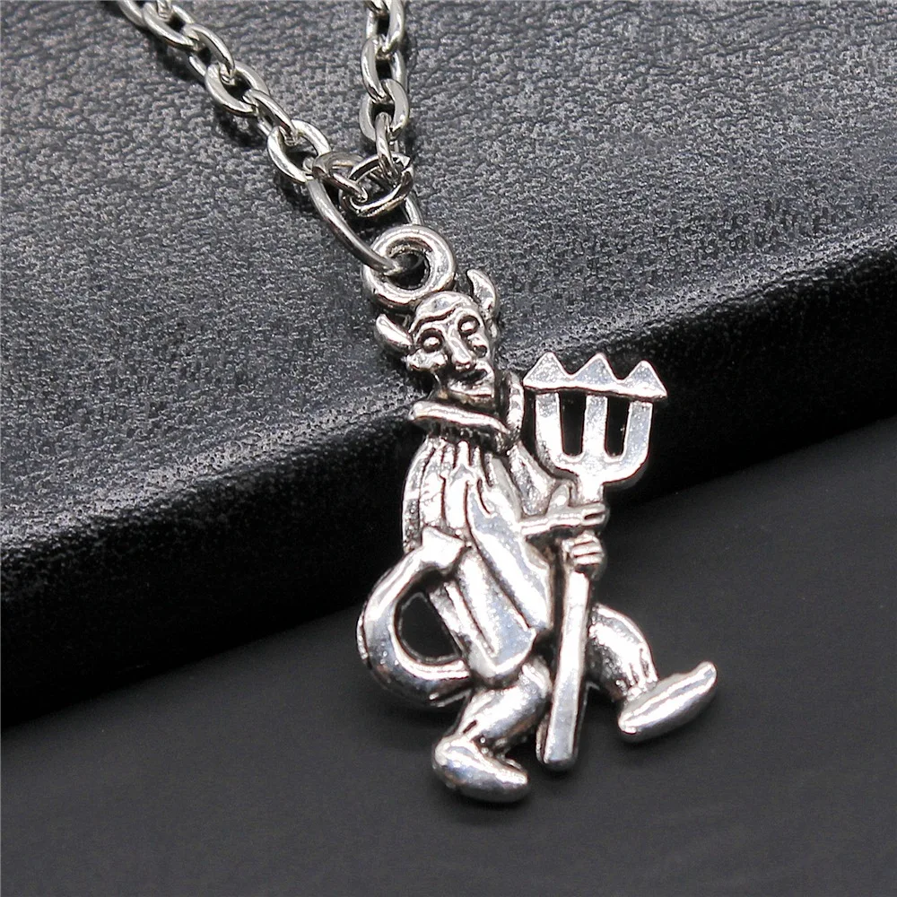 Fashion Simple Vintage Antique Silver Color 15x25mm Devil Caesar Pendant Necklace For Women