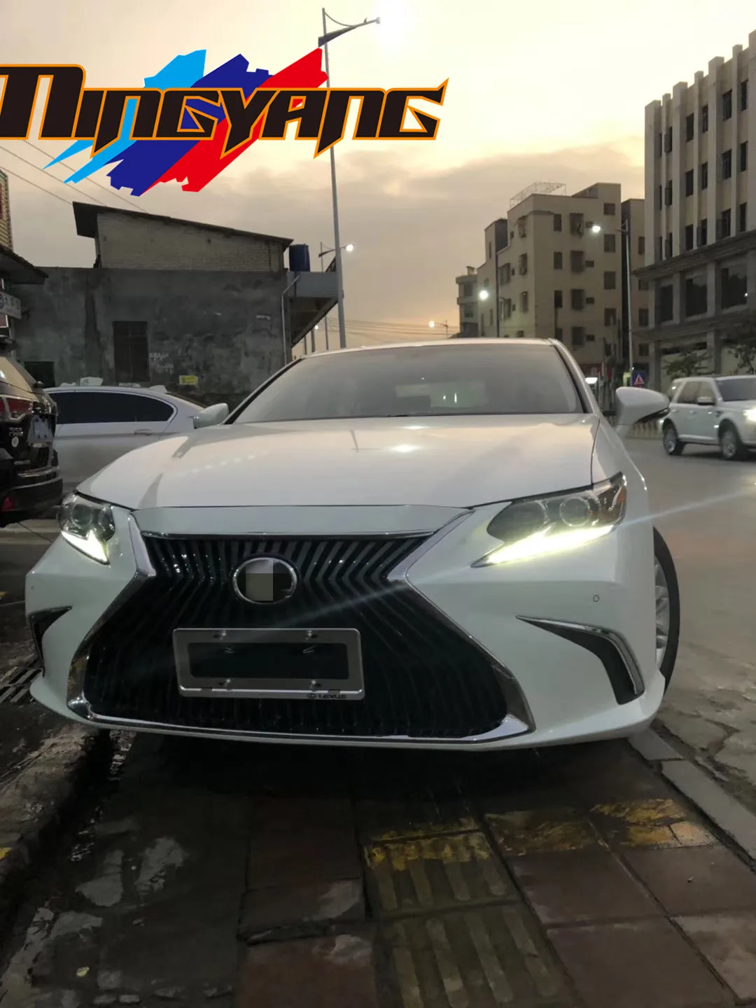 

Factory Hot Selling 2018 ES Facelifts Body Kits Car Bumper For2015 ES350 ES300 ES300h ES250