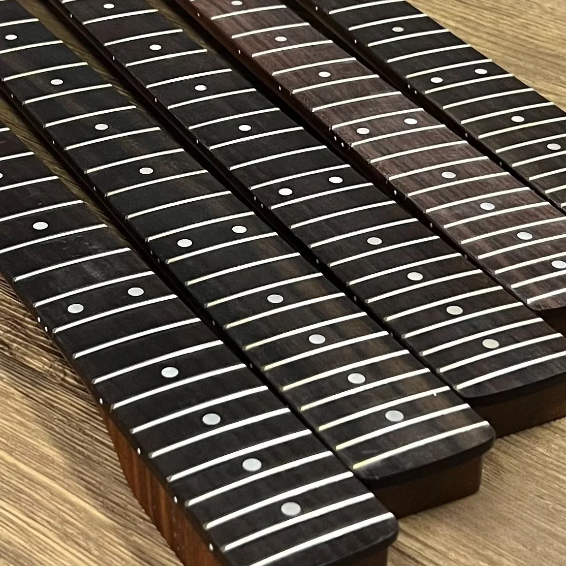 

Roasted Maple Integrated Tiger Pattern Electric Guitar, Rose Wood Fingerboard