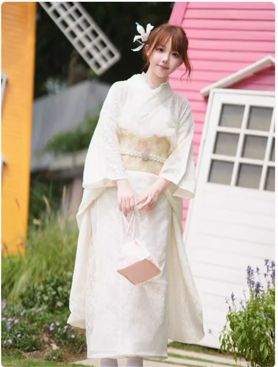 

Japanese lace kimono women's white improved large sleeved graduation dress