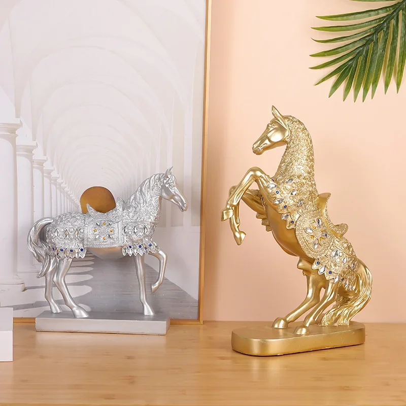 Simple gold, silver, horse ornaments, bookcases, partition collection cabinets, and immediately make a fortune.