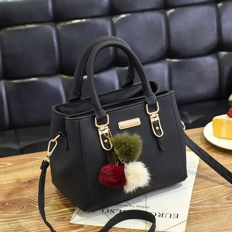 

Fashion PU Leather Bucket With Hairball Ornaments Women Handbag Vintage Solid Color Top Handle Shoulder Crossbody Bags