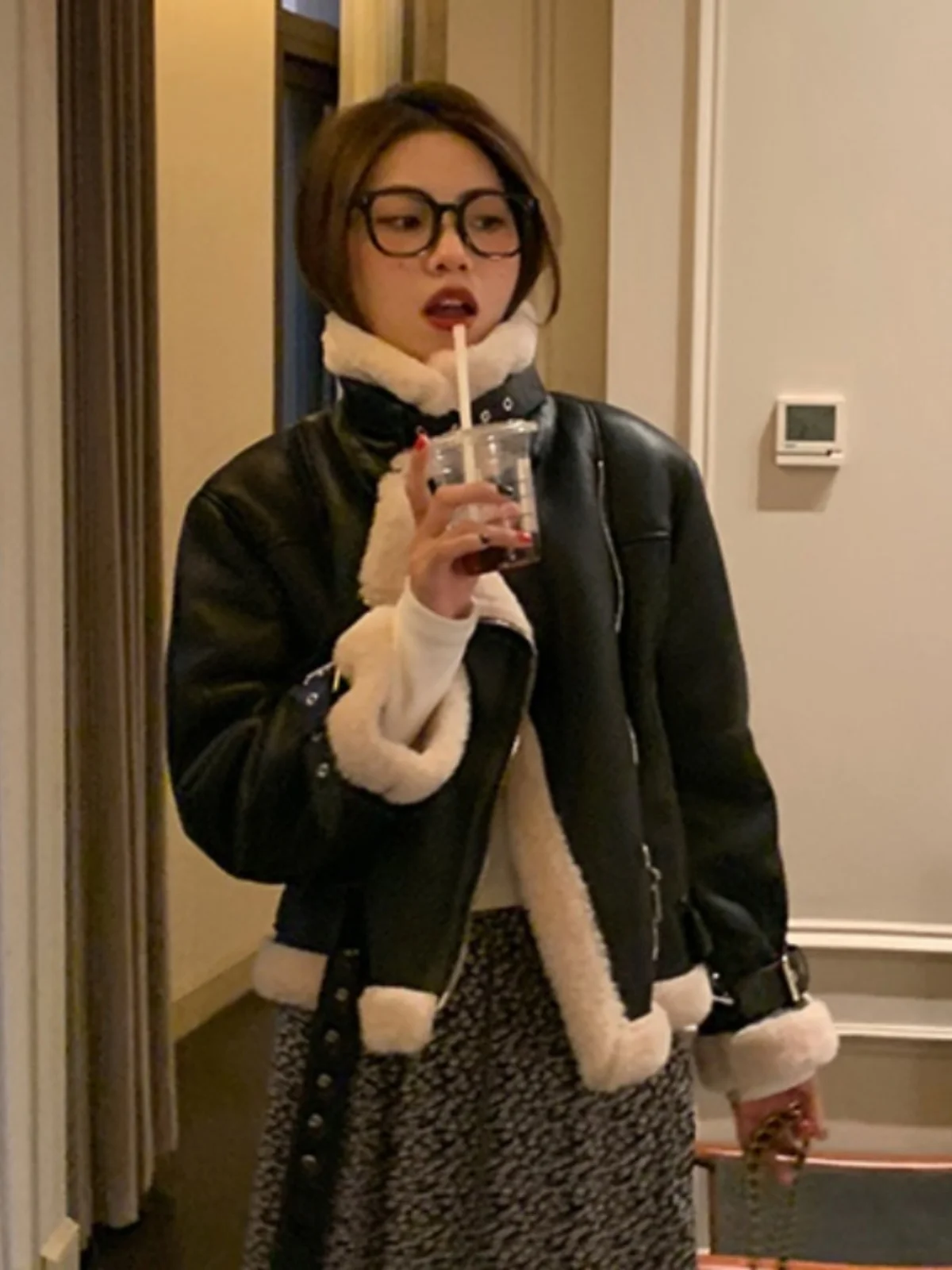 الشتاء Thiened الدافئة بلا الجلد المدبوغ فرو الضأن Jaet معطف صغير الحجم غير المتماثلة الحلو Sle فضفاضة تناسب سستة إغلاق بولي Leather الجلود #1