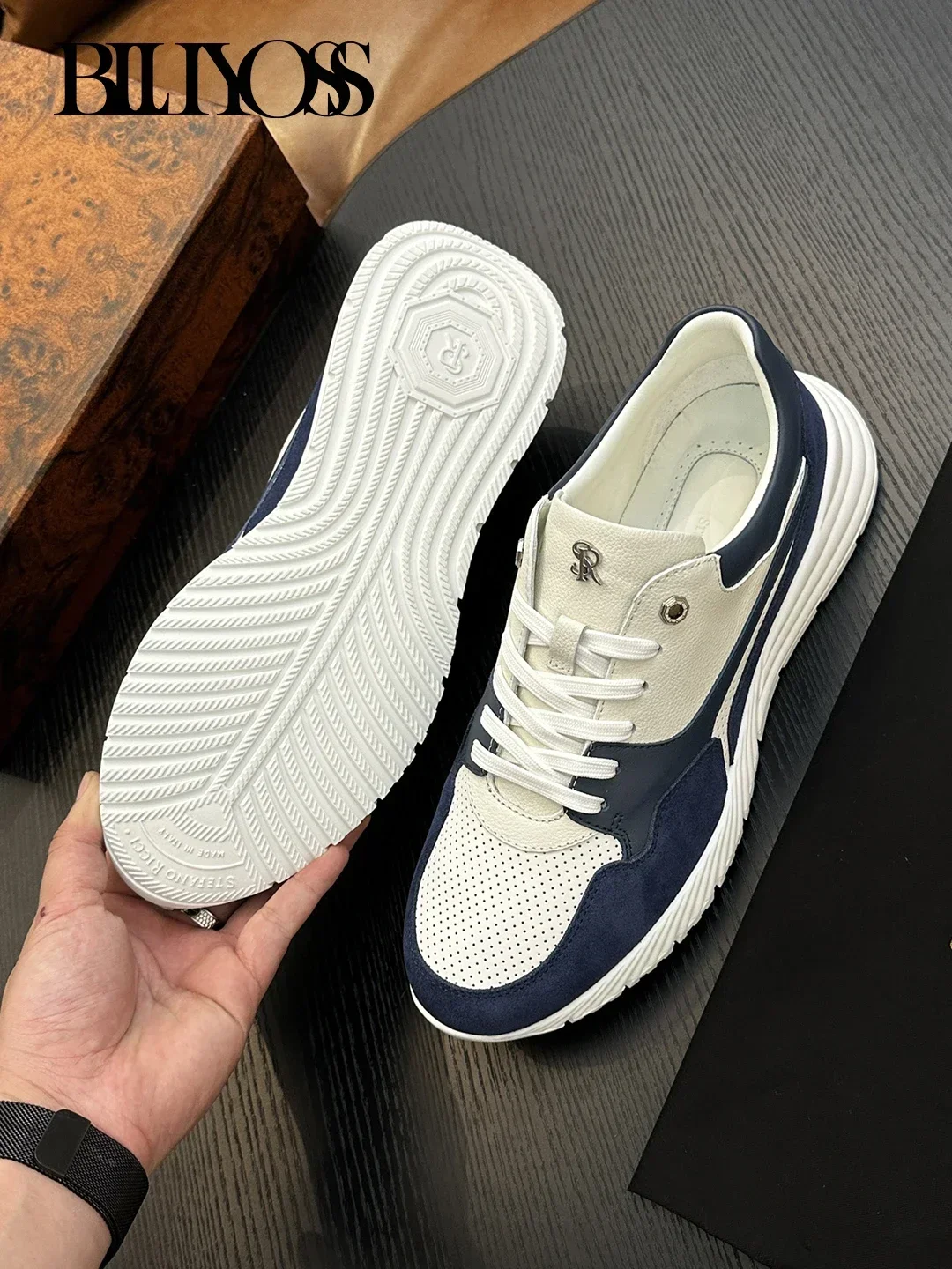 BLLIYOSS Classic Running Shoes 2026 New Men lace up Casual Sports Shoes Comfort High Quality Outdoors European big size 39-44