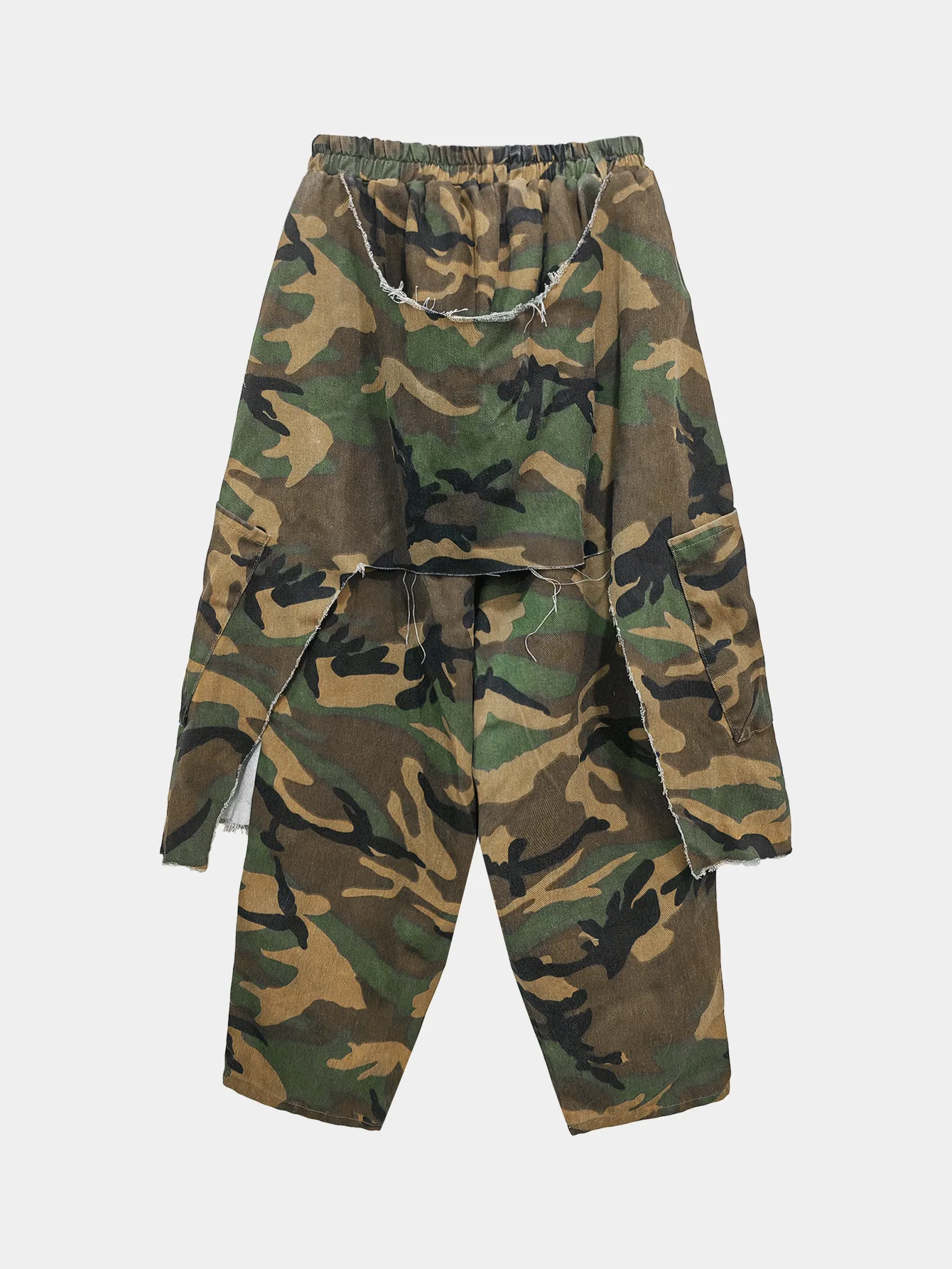 سراويل نسائية مموهة ممزقة بفتحات من قماش الدنيم لخريف وخريف 2025 سراويل فضفاضة على طراز سفاري جينز هيب هوب