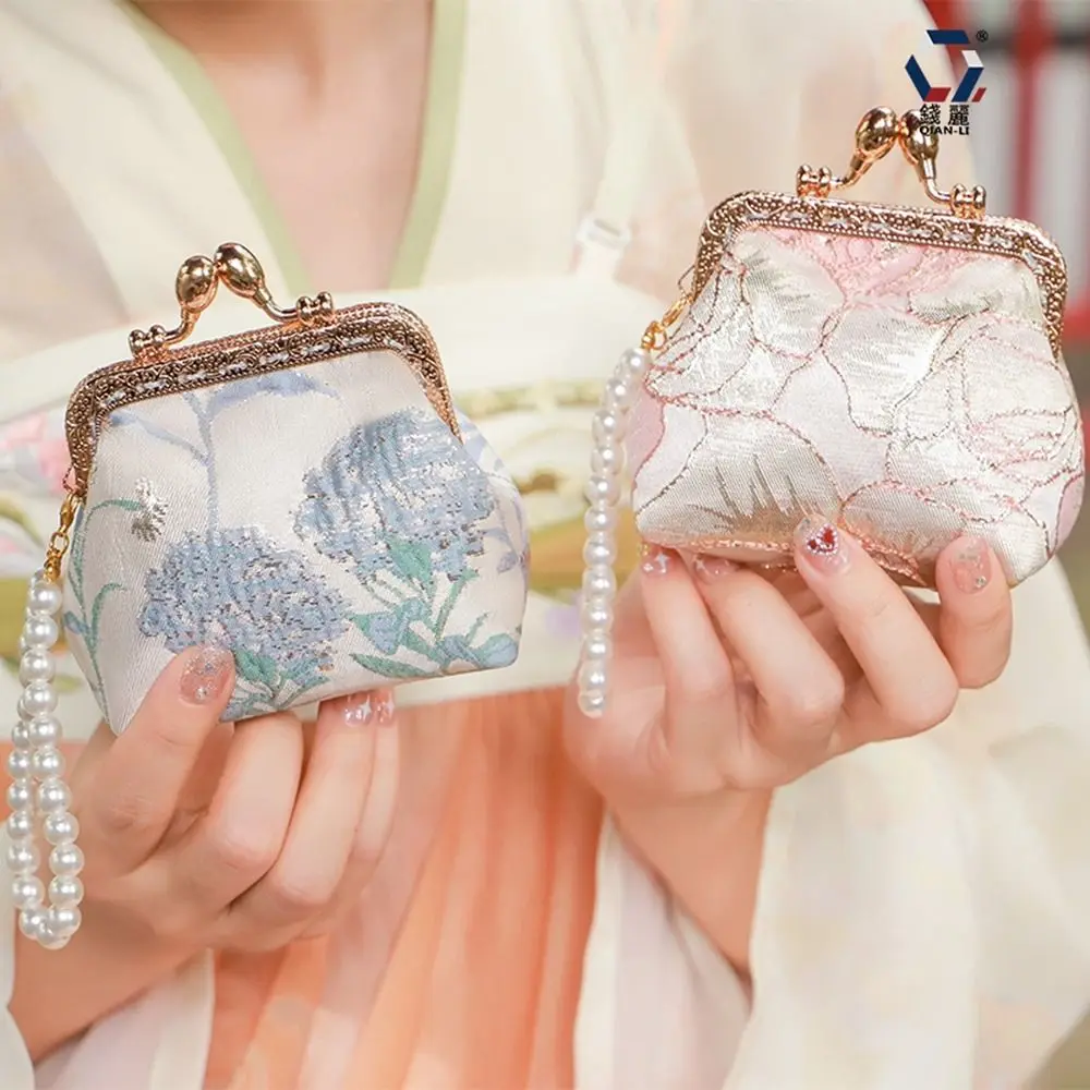 

Cheongsam Accessories Embroidery Banquet Bag Wrist Bag Wallet Hanfu Handbag Brocade Pearl Handle Chinese Style Purse Wedding