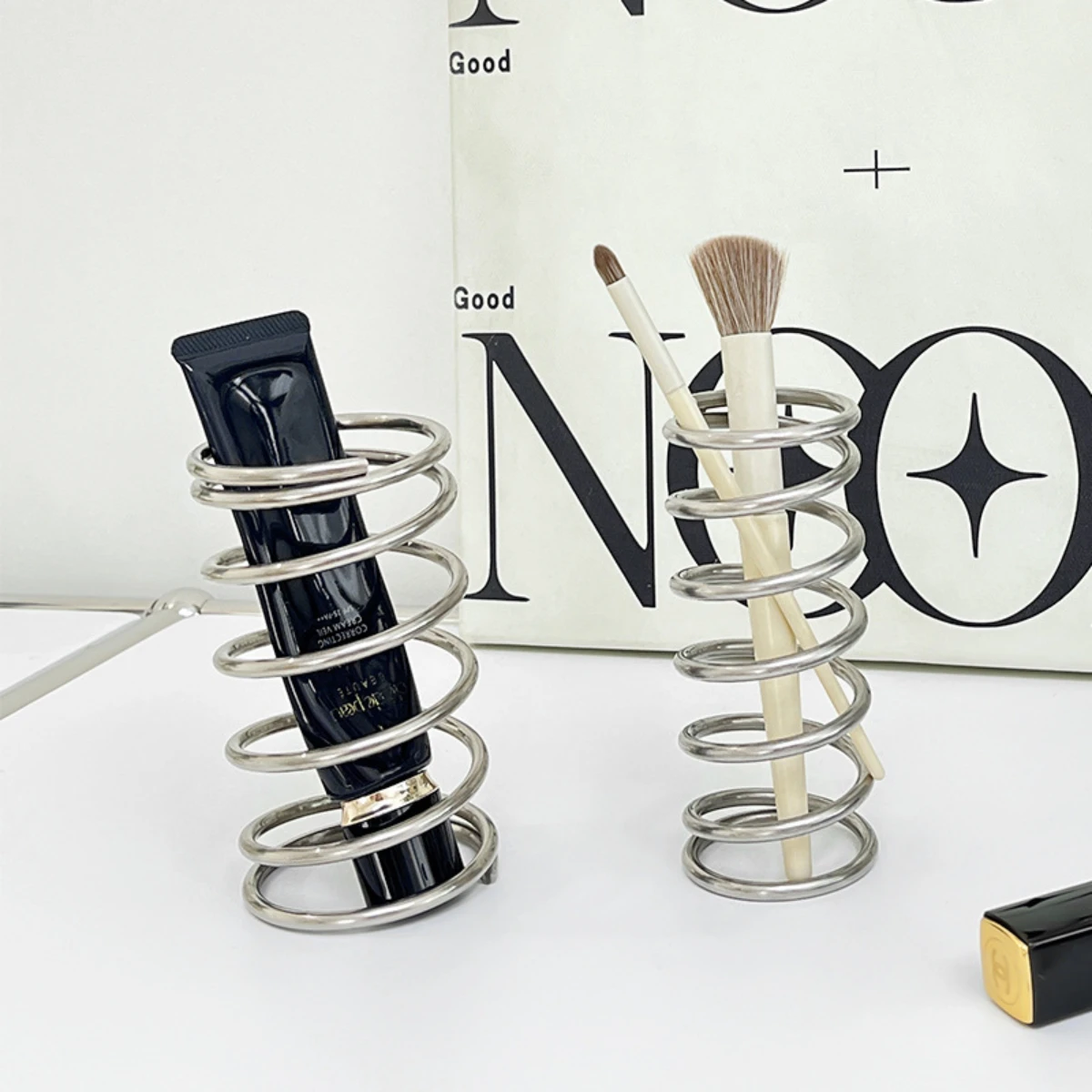 

Простой металлический кольцевой держатель для зубных щеток для хранения кистей для макияжа, канцелярских принадлежностей, держателей для ручек, выдолбленное пыленепроницаемое украшение для раковины