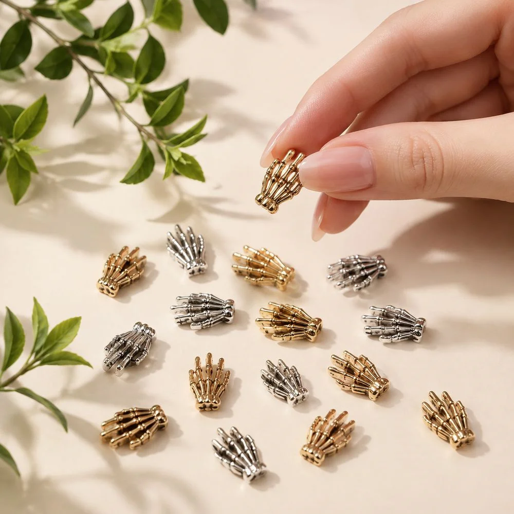 10Pcs Retro Punk Skull Hand Nail Charms Alloy 3D Skeleton Hand Nail Stud Gothic Halloween Decoration For DIY Hand‑Made Nail Art