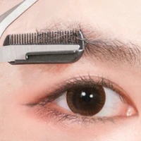 Recortador de cejas seguro negro, tijera para cejas con peine, afeitadora para depilación, herramienta de maquillaje para dar forma a las cejas, acero inoxidable, venta al por mayor