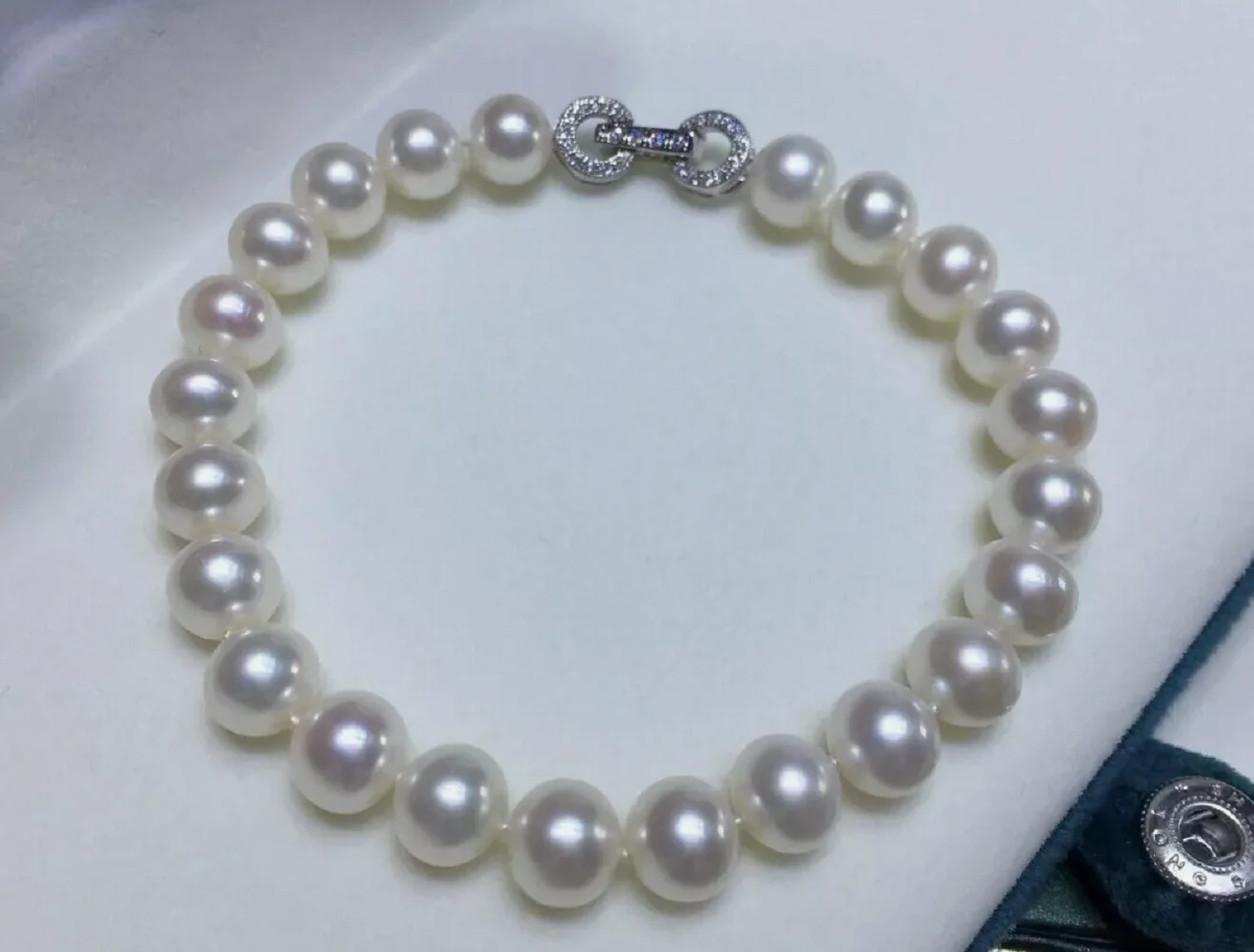 

AAA 8-9mm Natural Authentic SouthSea White Pearl Bracelet 925 Silver