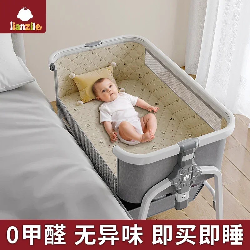 

Foldable and Spliced Baby Crib Large Portable Bed Mobile Newborn Multifunctional Mobile Baby Crib