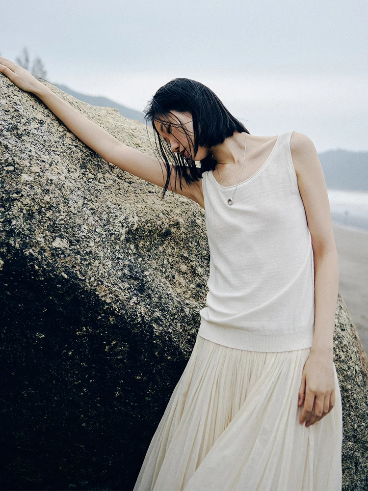 

Original Women's Plant Dye 00% Silk Knitted Vest Pure Color Versatile Texture Knitwear Chinese Brand QXA