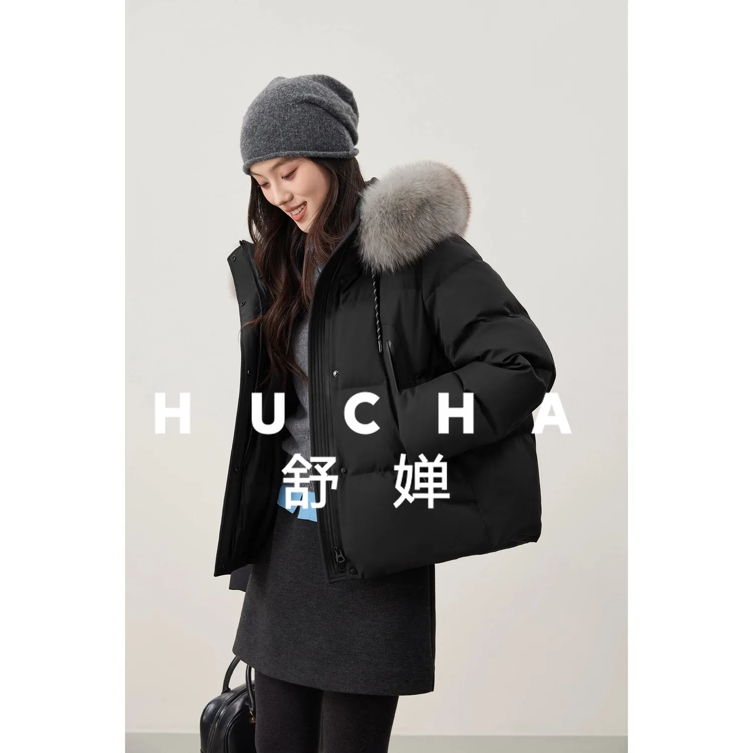 

90 White Duck Down Removable Fox Hair Light Outdoor Wind Short Down Jacket Women Casacos De Inverno Feminino 2025