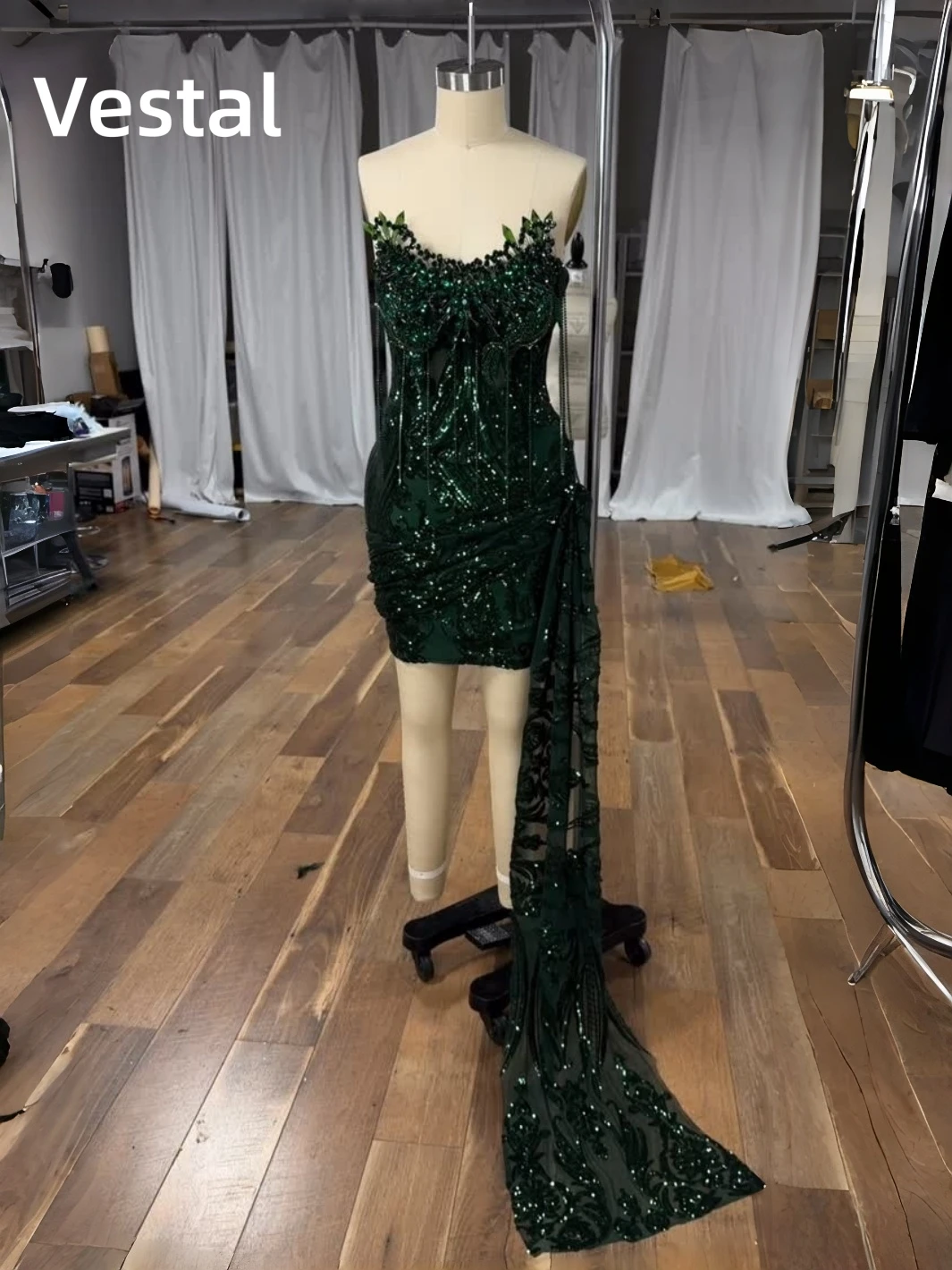 

Green Sequin Mini Prom Dress with Floral Bodice Long Train Evening Gown Customized