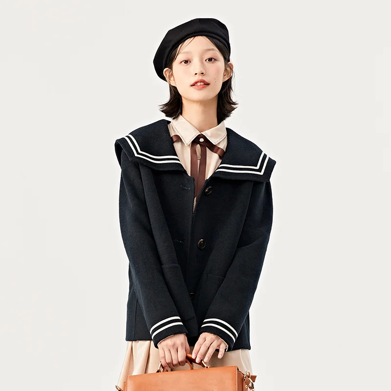 Semir Coat Women Contrasted Color Navy Collar Top Sweet 2023 Winter New Short Wool Coat