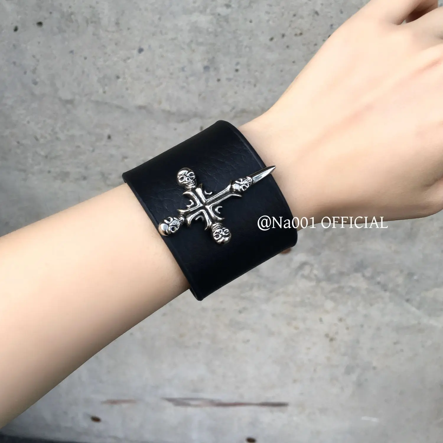 Y2K Subculture Retro Punk Skull Scalp Black Wide Bracelet Motorcycle Metal Rock Cross Bracelet