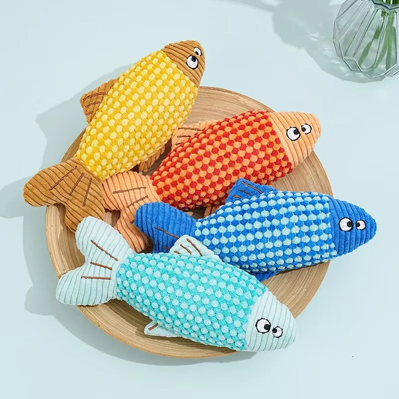 Plush Catnip Fish Toy Interactive Chew Bite Cat Toy with Crinkle Sound Durable Soft Fish Shape Kitten Teething Toy for Indoor Ca