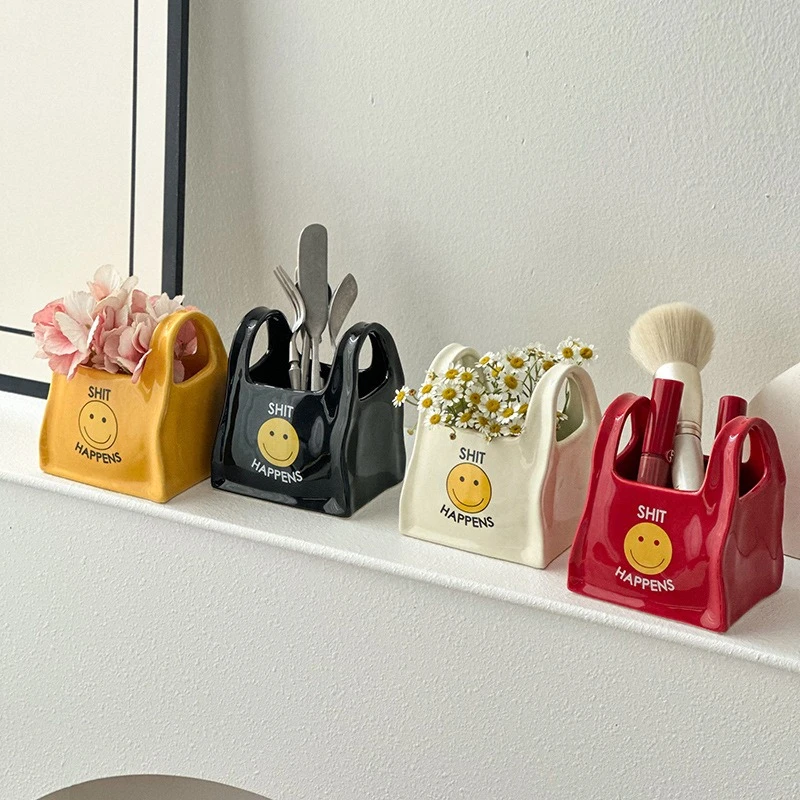 

Personalized Hand-held Bag, Tabletop Creative Ceramic Pen Holder, Remote Control, Stationery Storage Box, Makeup Brush Storage