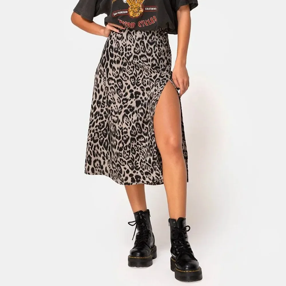 NewSummer Fashionable Slim-fitting and Height-enhancing Women's Flower Leopard Print High-waisted Elastic Slit Long A-line Skirt
