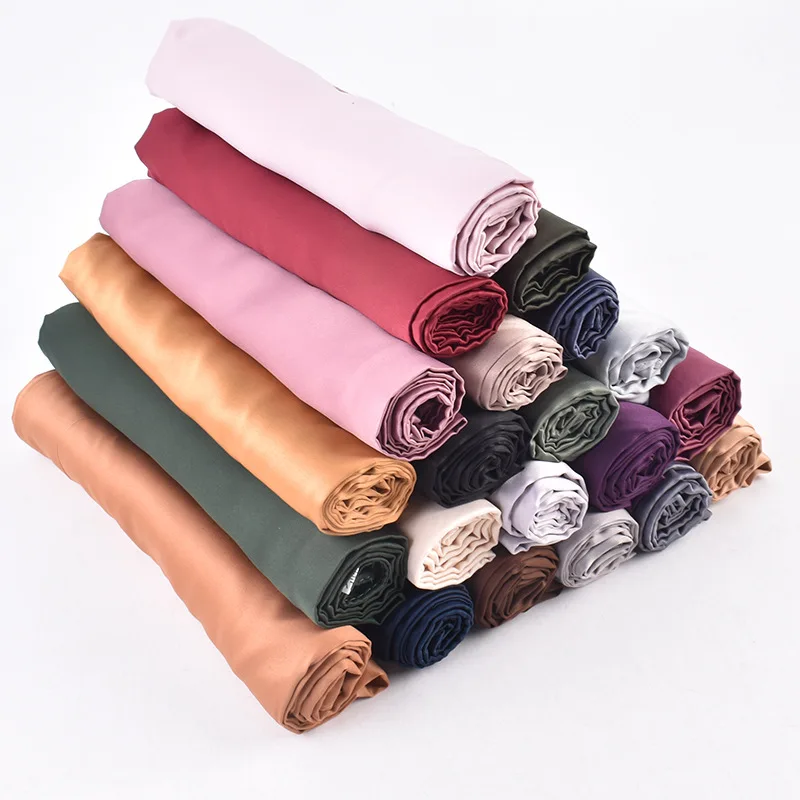 Matte Satin-Seidenschals für Damen, quadratische Satin-Hijab-Schals, einfarbige Taschentücher, Tücher, Wickel, Kopfbedeckungen, islamische Bandanas