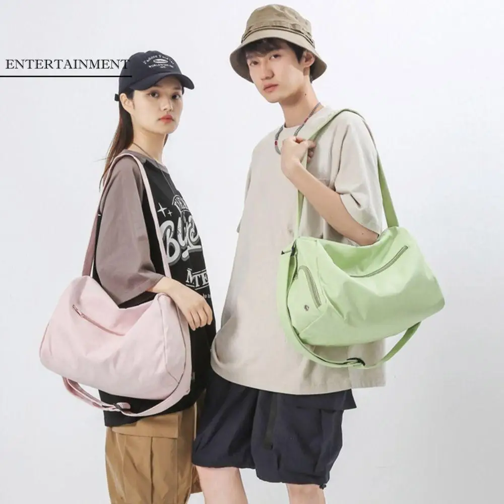 

Portable Large Capacity Travel Duffle Bag Waterproof Business Trip Travel Luggage Bag Sports Handheld Messenger Bag Women