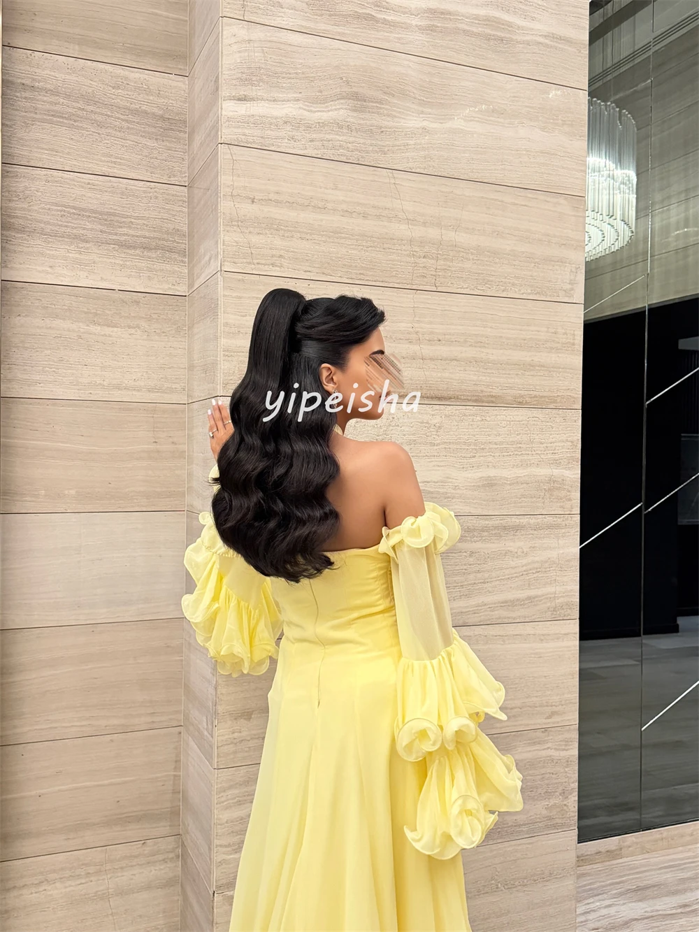 Customized Elegant Women Chiffon Handmade Flower Ruched A-Line Evening Dresses Sexy Halter Three Quarter Sleeve Long Party Gowns