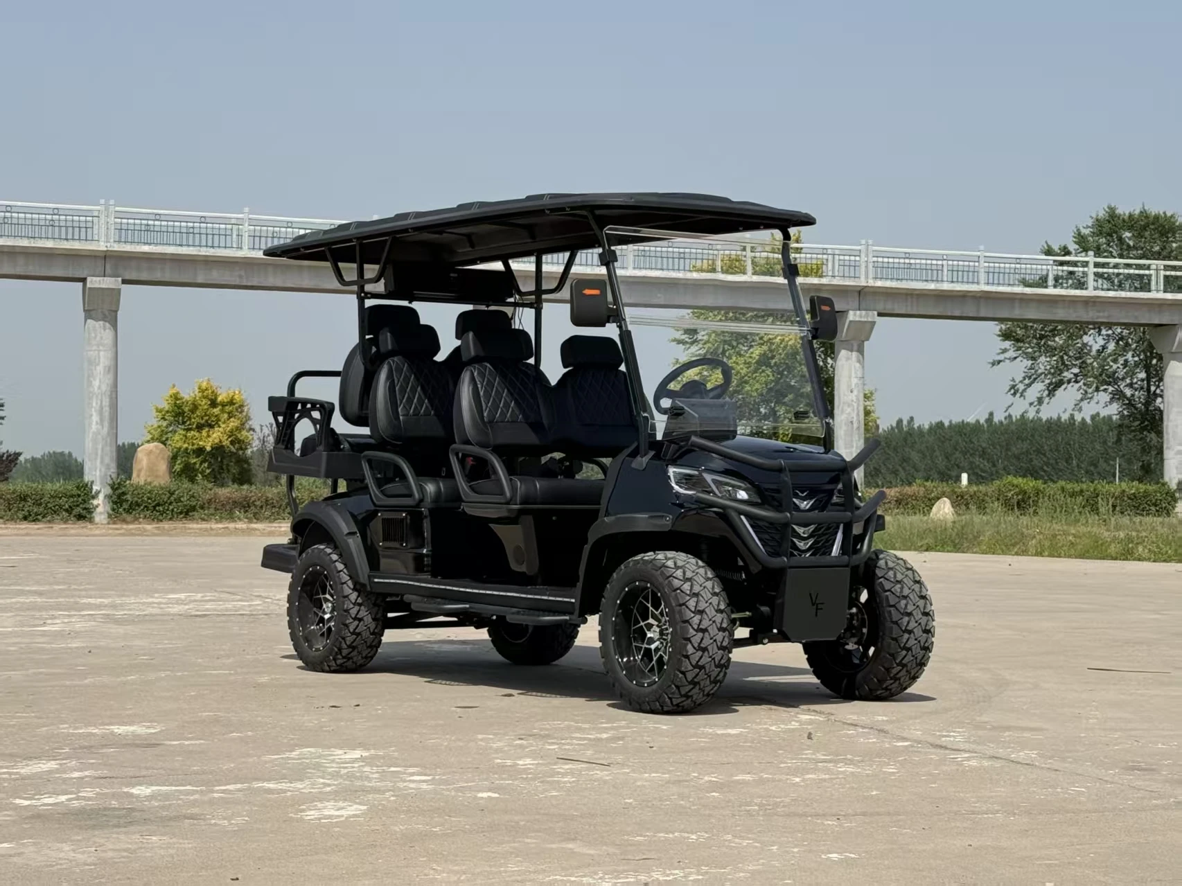 High-end Custom Electric Golf Cart Luxury Vehicle for Business Park and Industrial Zone VIP Guest Reception view 6