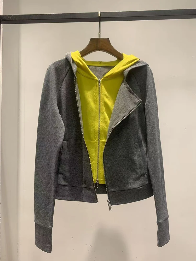 Women's casual hooded sweatshirt with a 