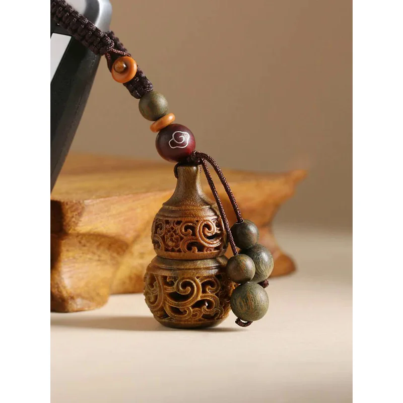 Green Sandalwood Hollow Gourd Car Key Chain Pendant Men's Female Dragon Year Carry-on Ornaments Sachet Beautiful Niche Charms