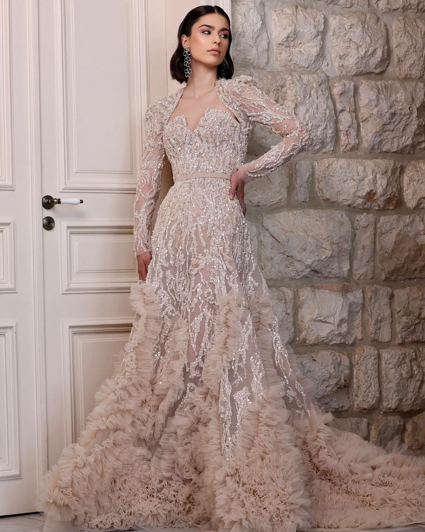 Stunning Royal Shiny Lace Long Evening Dresses With Tulle Ruffles Trim Full Sleeves A-line Arabic Formal Party Dress Bridal Gown